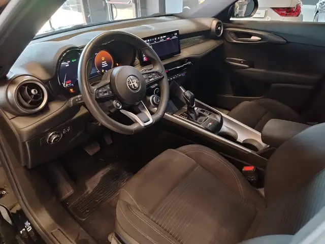 Alfa Romeo Tonale view 11
