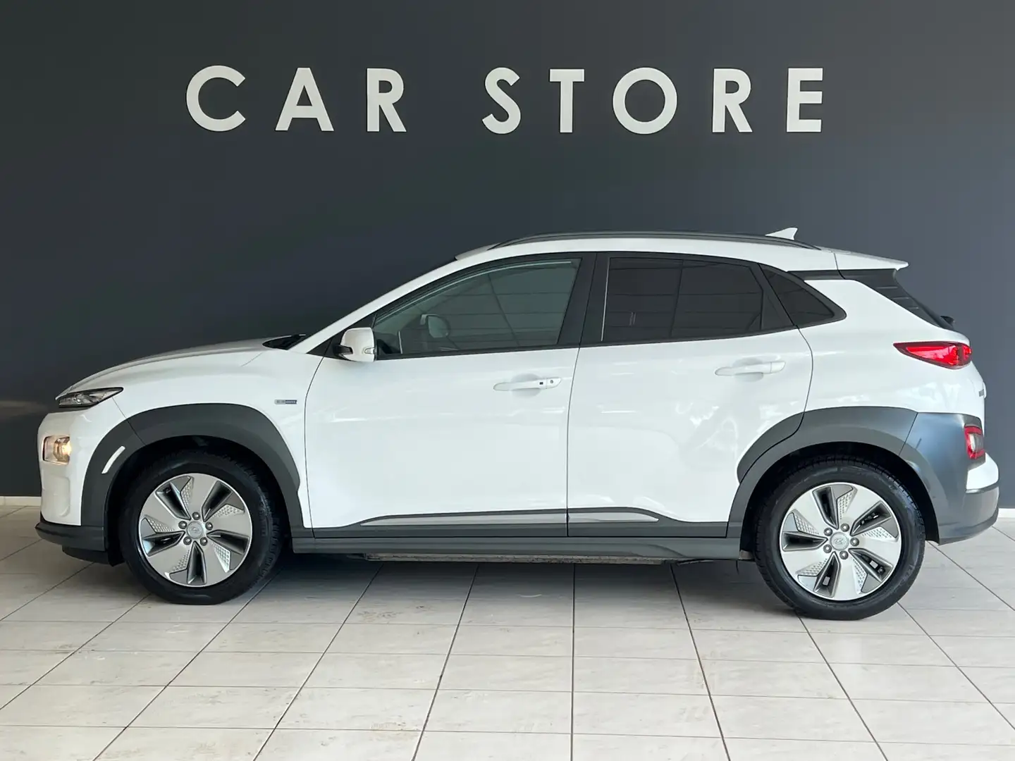 Hyundai KONA EV Fashion 64 kWh NAVI-ECC-CAM-DAB-HUD Blanc - 2