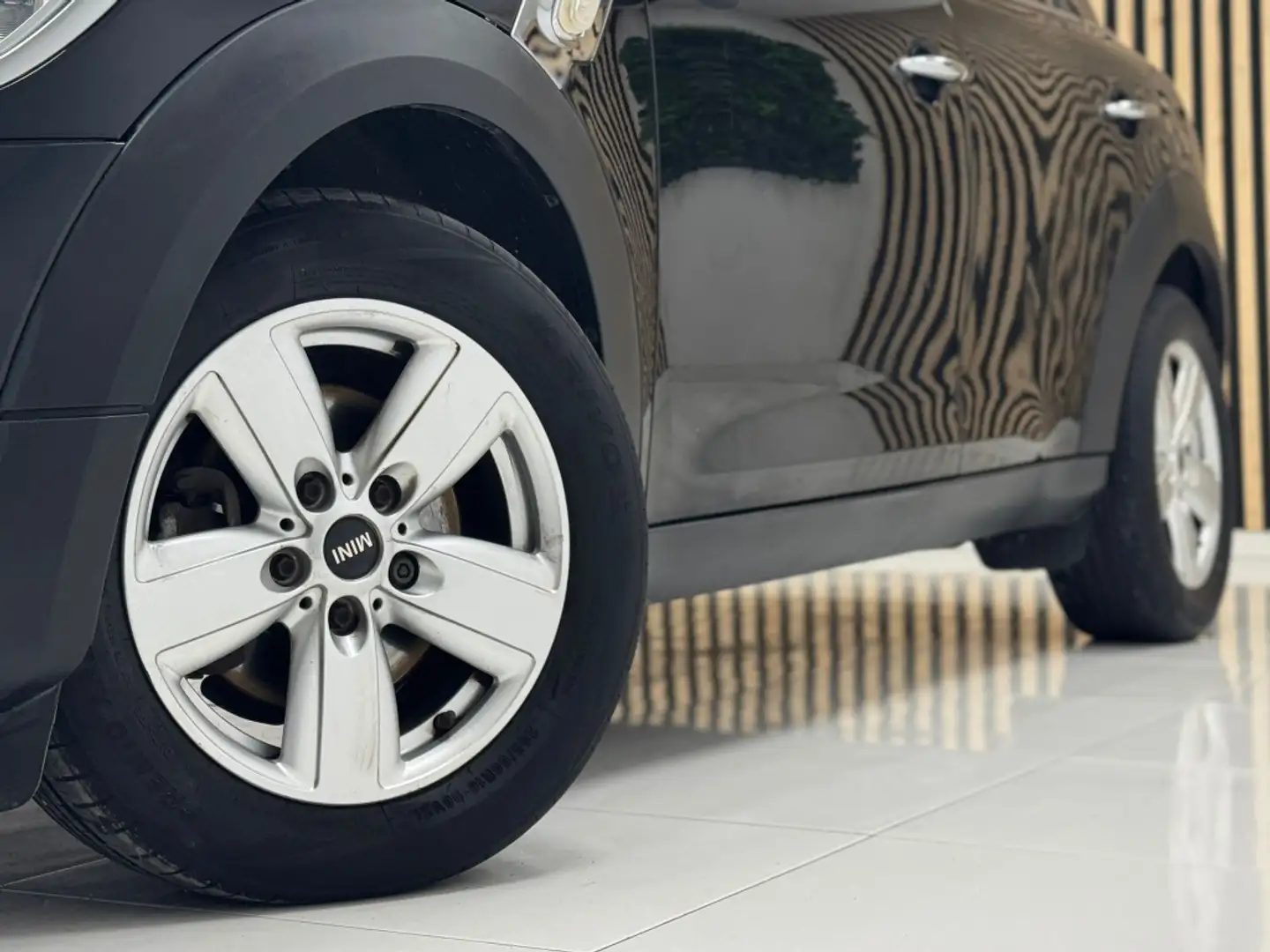 MINI One Countryman D Negro - 2