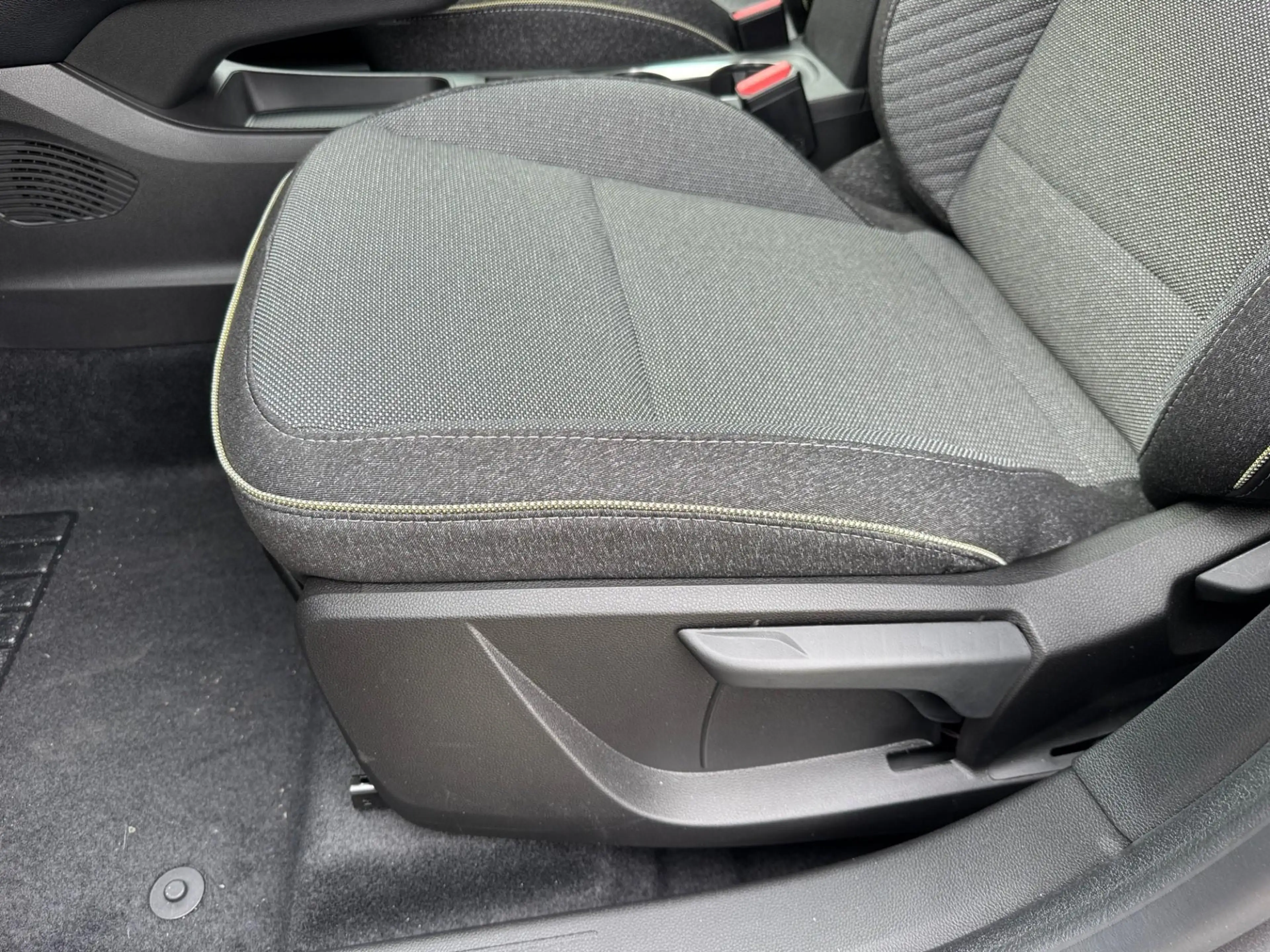 Mitsubishi Grandis 1.8 HEV First Edition Mengelers Actieprijs € 40.29 — photo 13