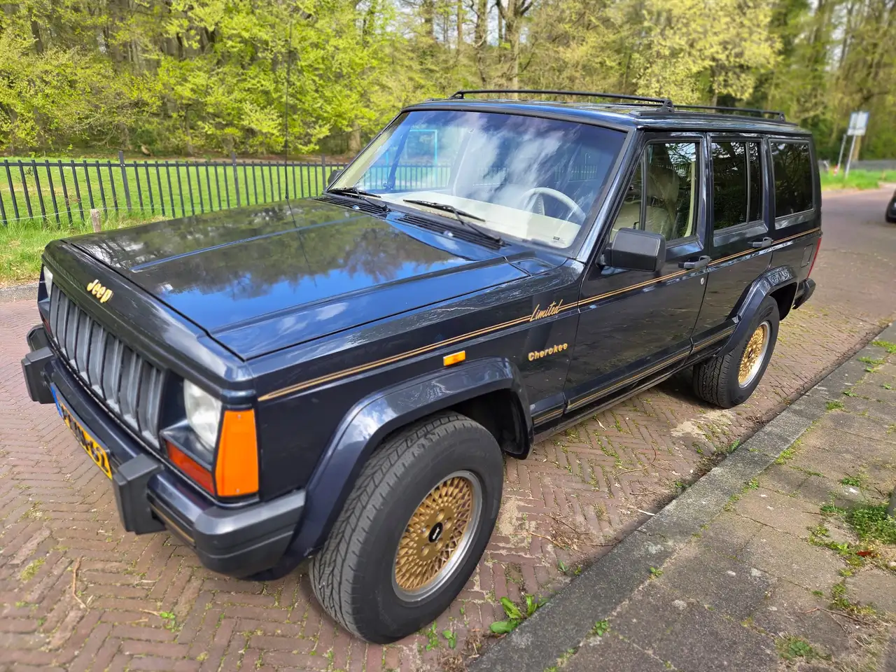 Jeep Cherokee 1990