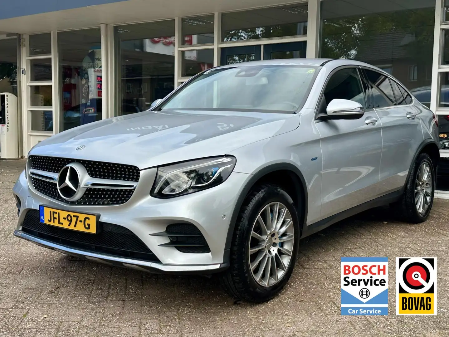 Mercedes-Benz GLC 350 Coupé 350e 4MATIC AMG-Line Led, Climat, Navi, Came Grijs - 1