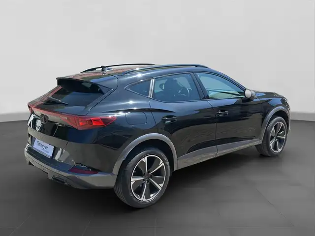 Cupra Formentor view 3
