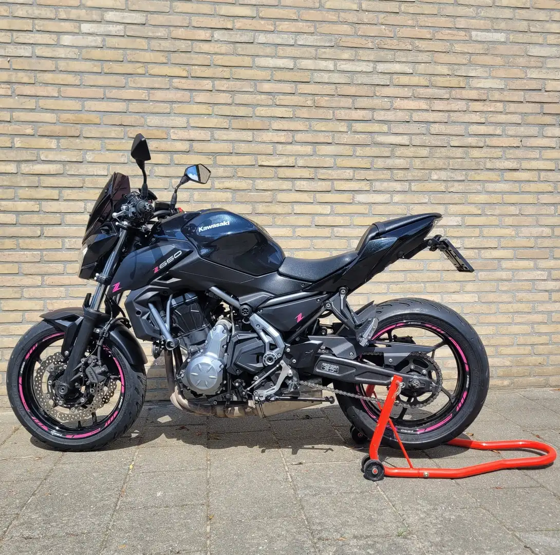 Kawasaki Z 650 Kawasaki Z650 | 2018 | 35 kW (A2) | Zwart - 1