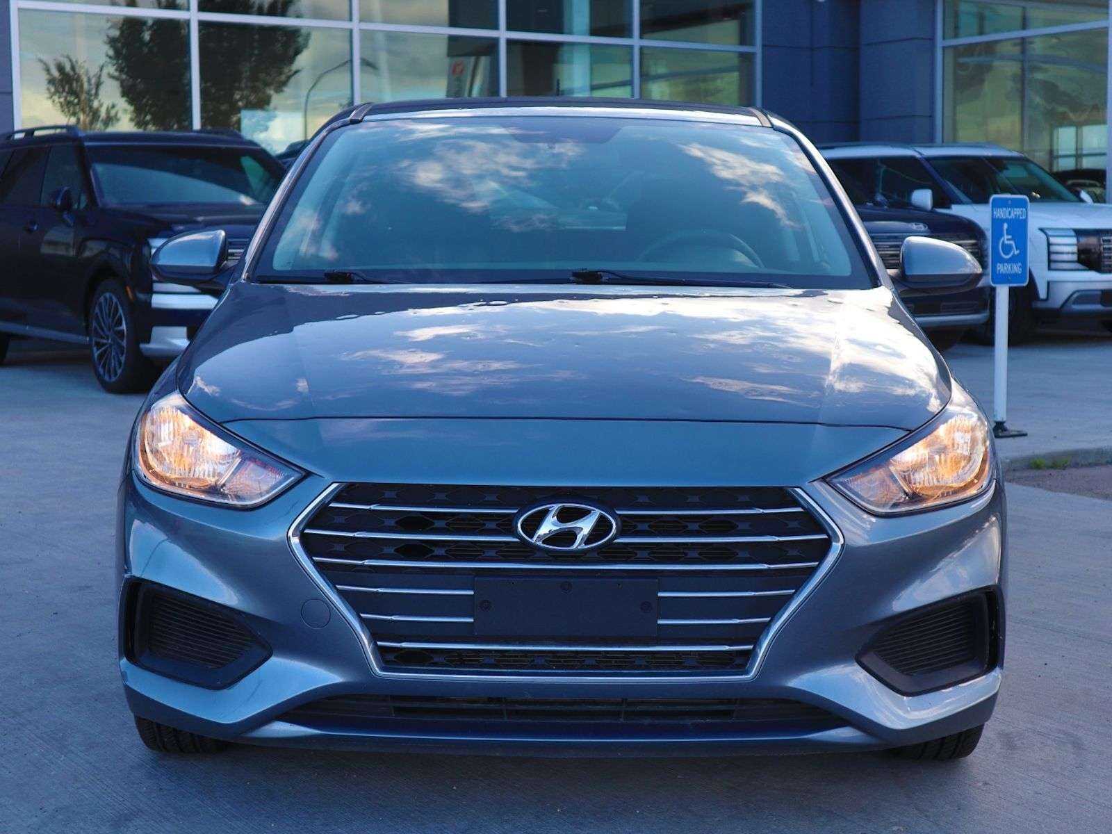 2020 Hyundai ACCENT PREFERRED/HEATED SEATS/7 TOUCHSCREEN/APPLE CARPLAY — photo 1
