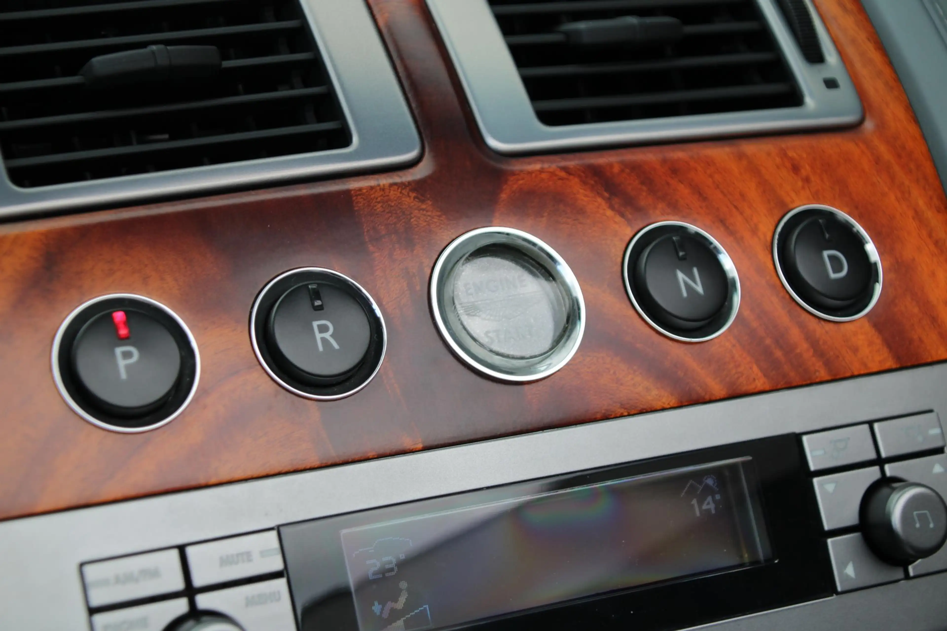 Aston Martin DB9 Volante 5.9 V12 Touchtronic | 450pk | Only 449km | — photo 14
