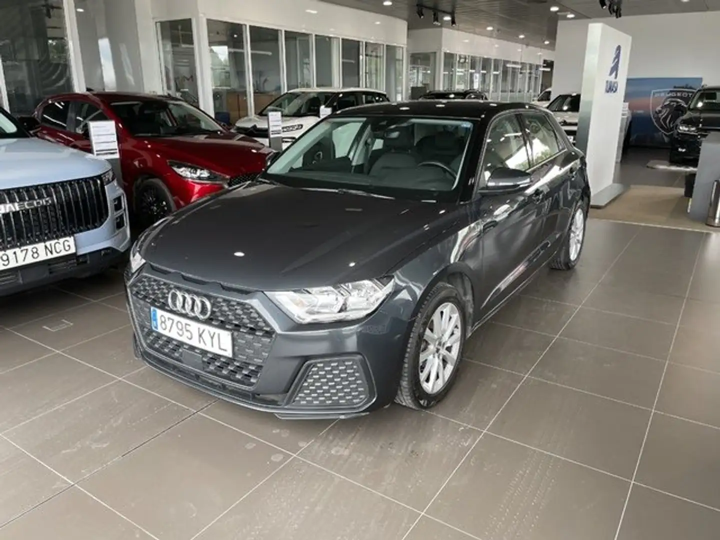 Audi A1 Sportback 25 TFSI Gris - 2