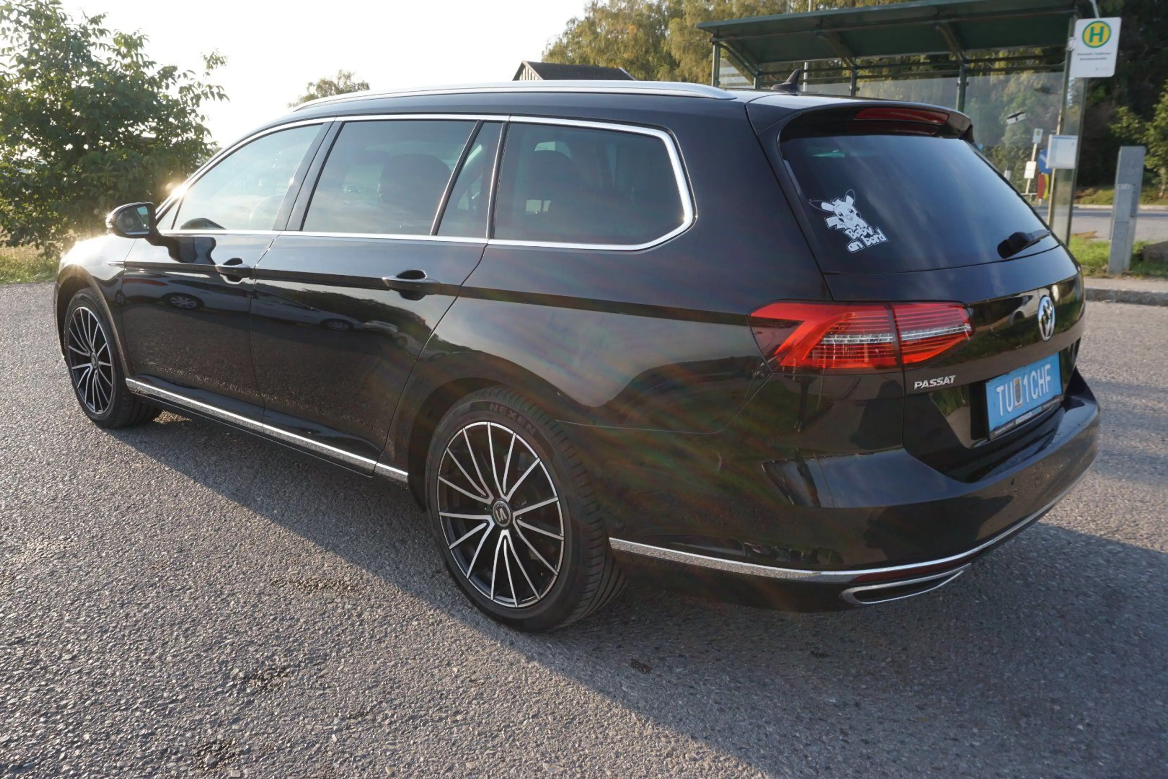Volkswagen Passat Variant Highline 4Motion — photo 13