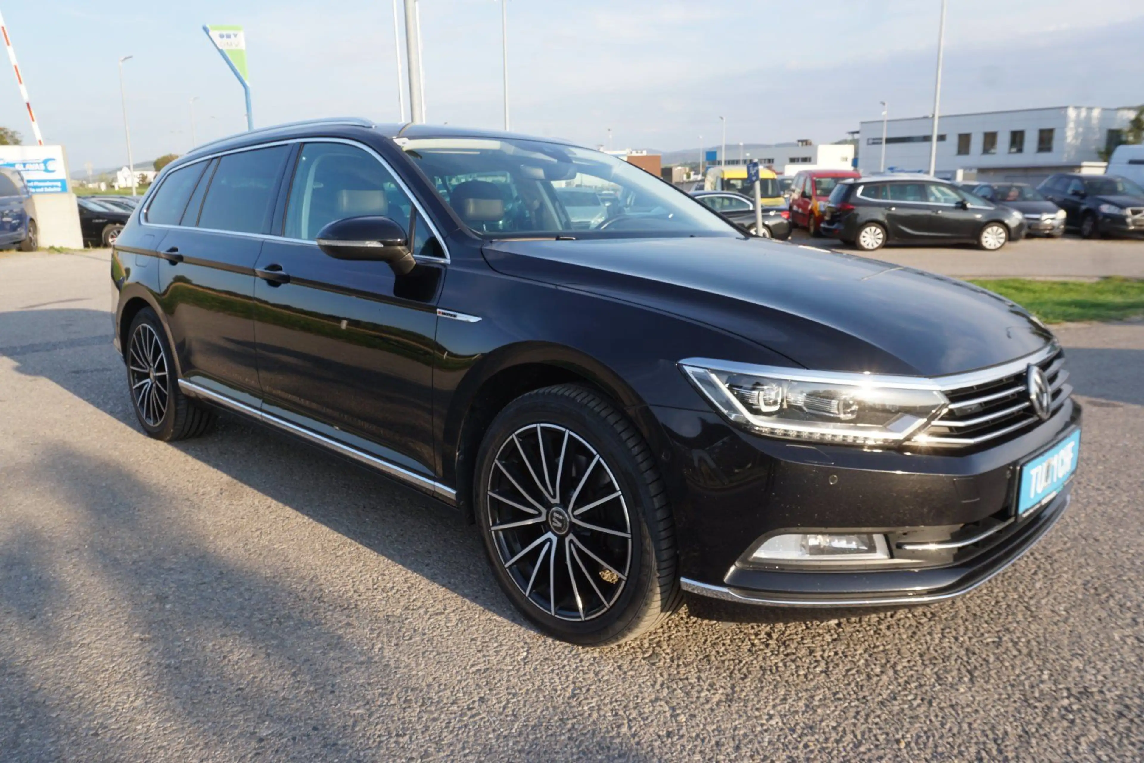 Volkswagen Passat Variant Highline 4Motion — photo 10