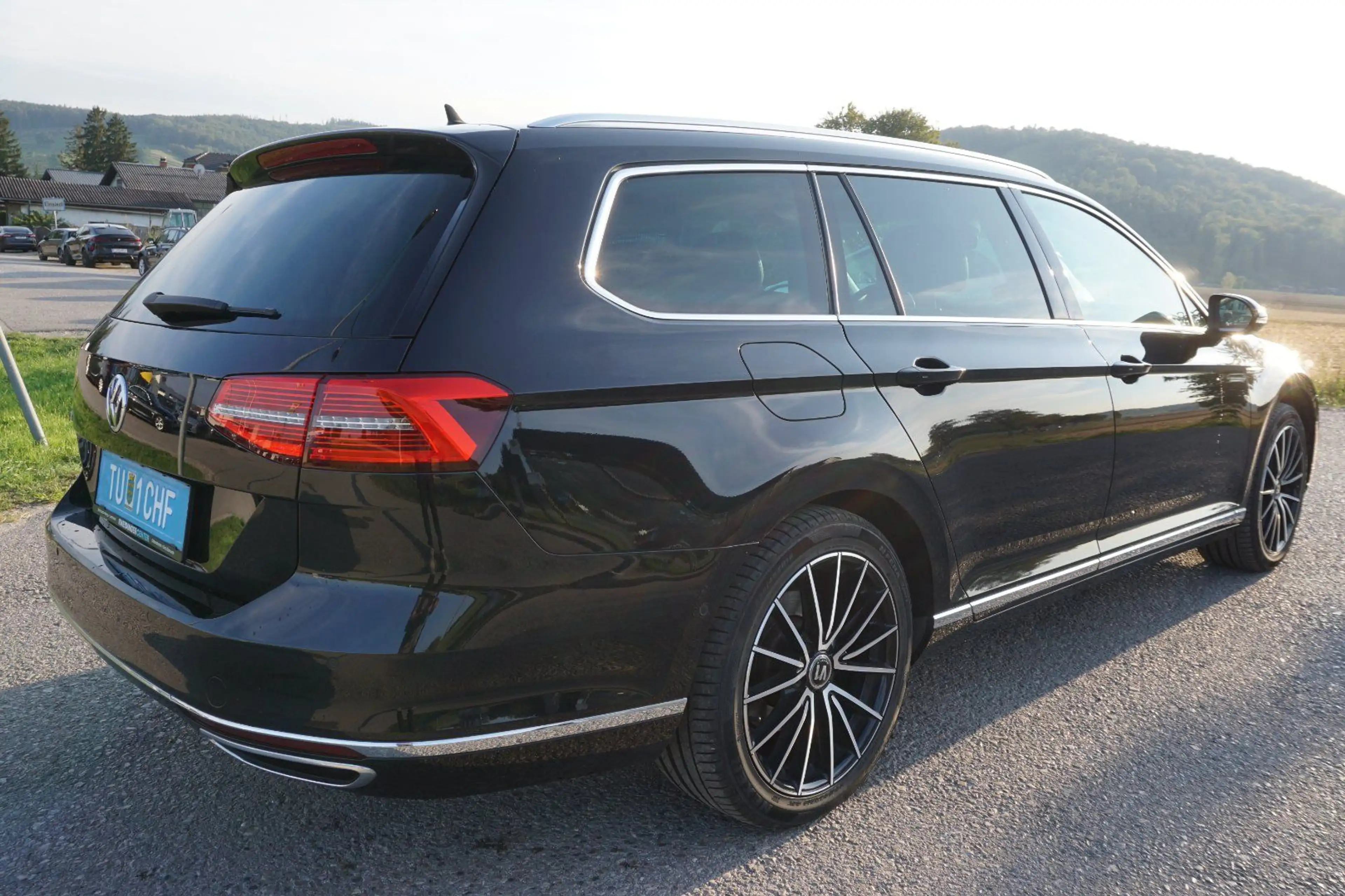 Volkswagen Passat Variant Highline 4Motion — photo 9