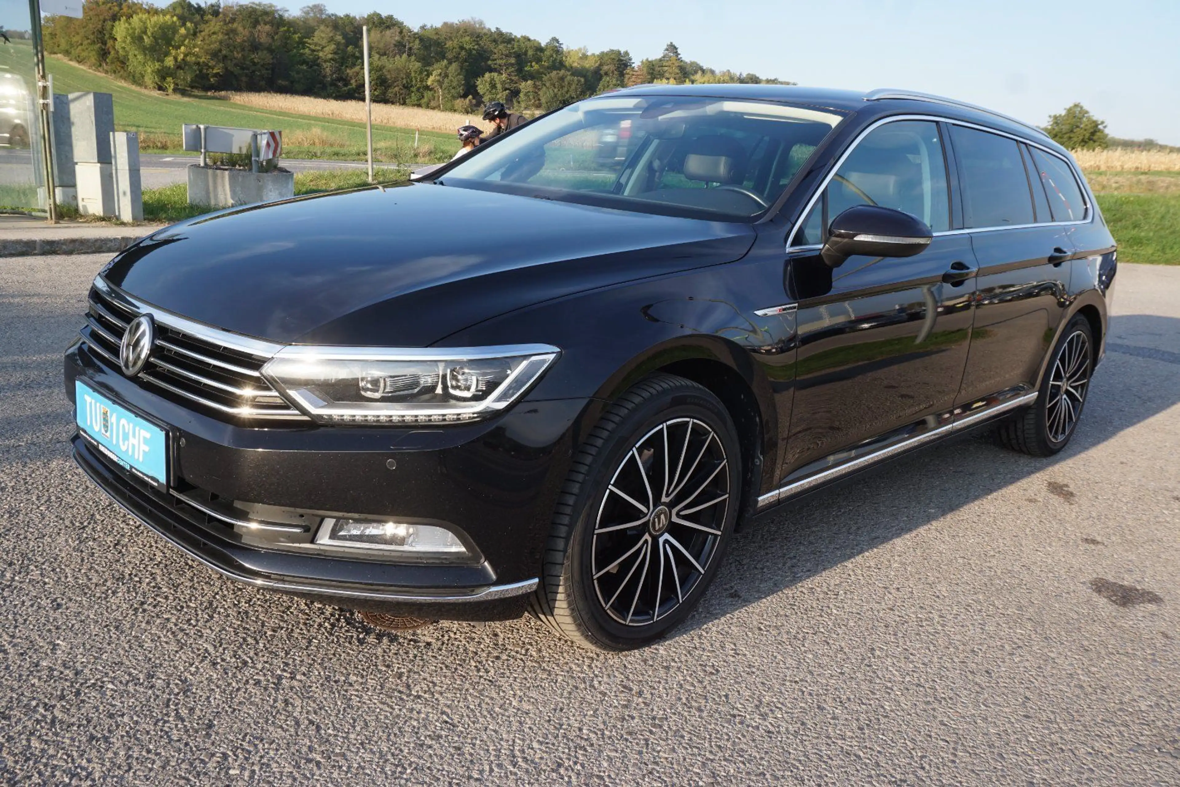 Volkswagen Passat Variant Highline 4Motion — photo 3