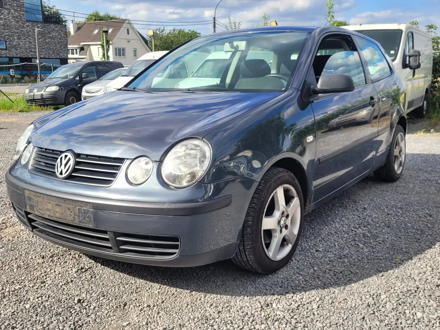 Volkswagen Polo 1.2i 12v wordt GEKEURD OHBOEK euro 4 2002 Gris - 1