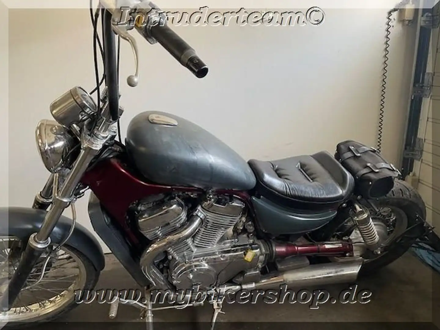 Suzuki VS 800 Suzuki Intruder VS800 Custom Bike. - 2