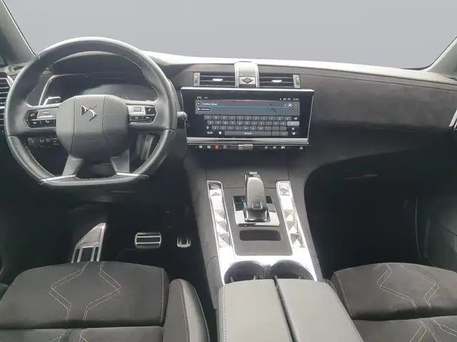 DS Automobiles DS 7 view 12