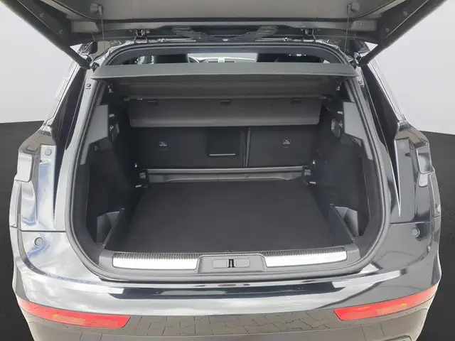 DS Automobiles DS 7 view 9