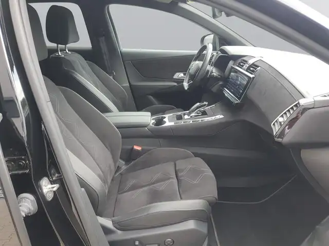 DS Automobiles DS 7 view 13
