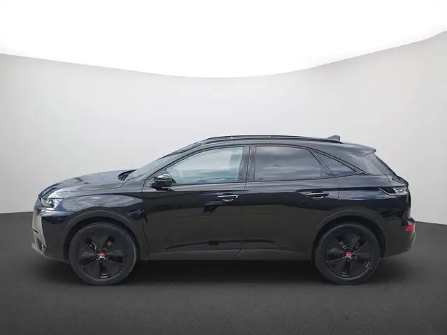 DS Automobiles DS 7 view 5