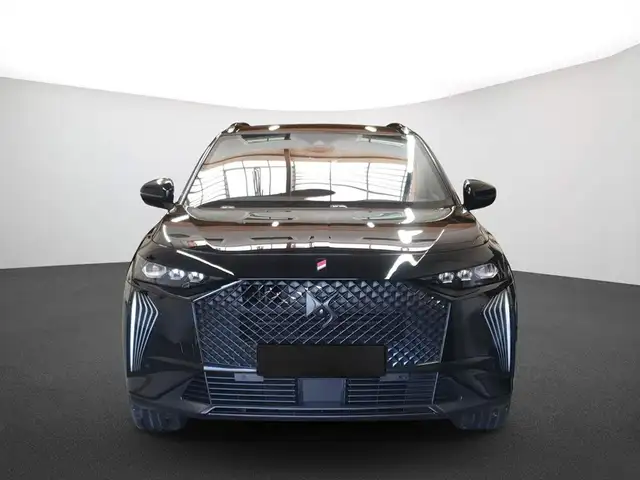 DS Automobiles DS 7 view 3