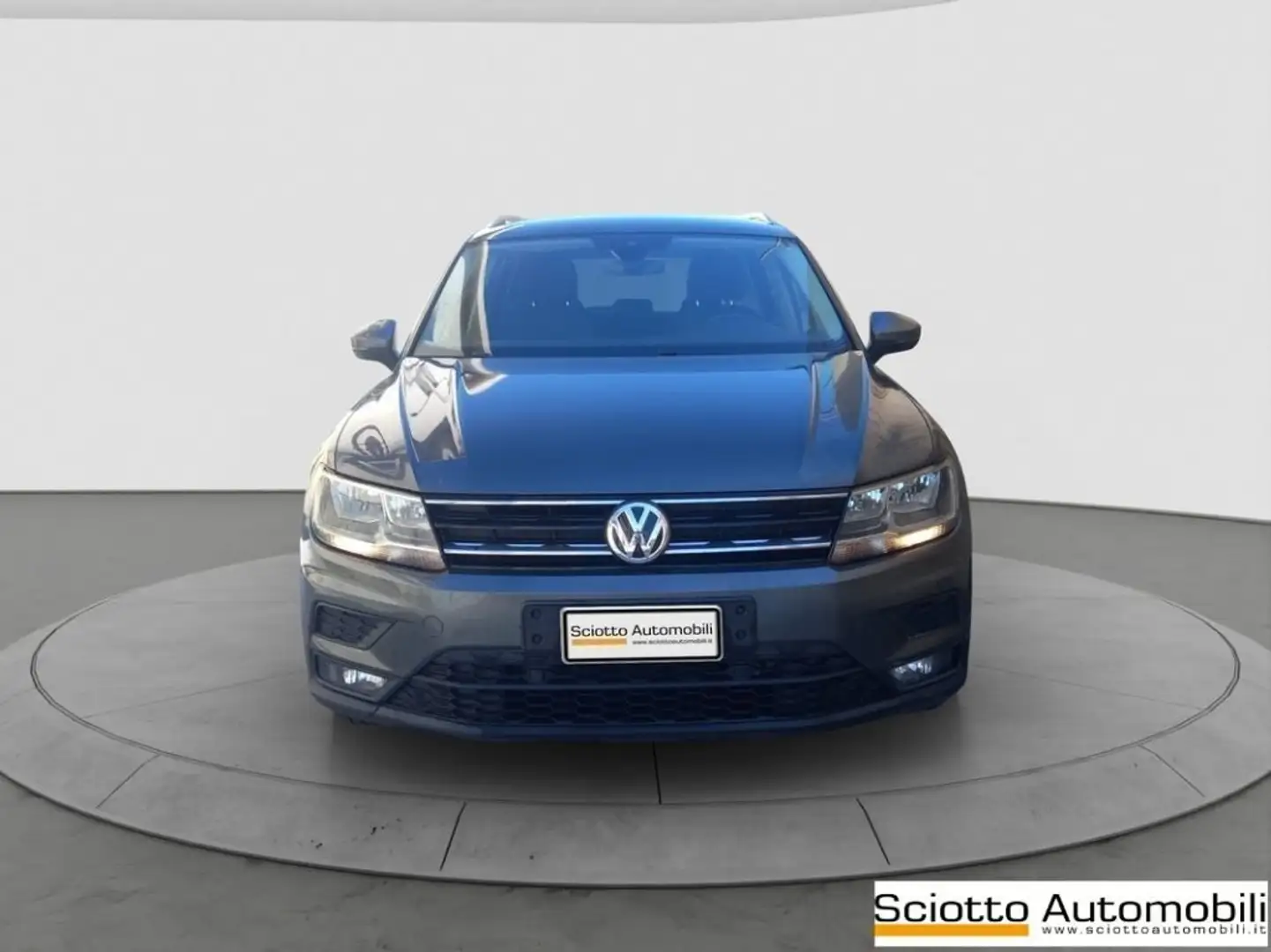 Volkswagen Tiguan 1.6 TDI SCR Business BlueMotion Technology Gris - 1