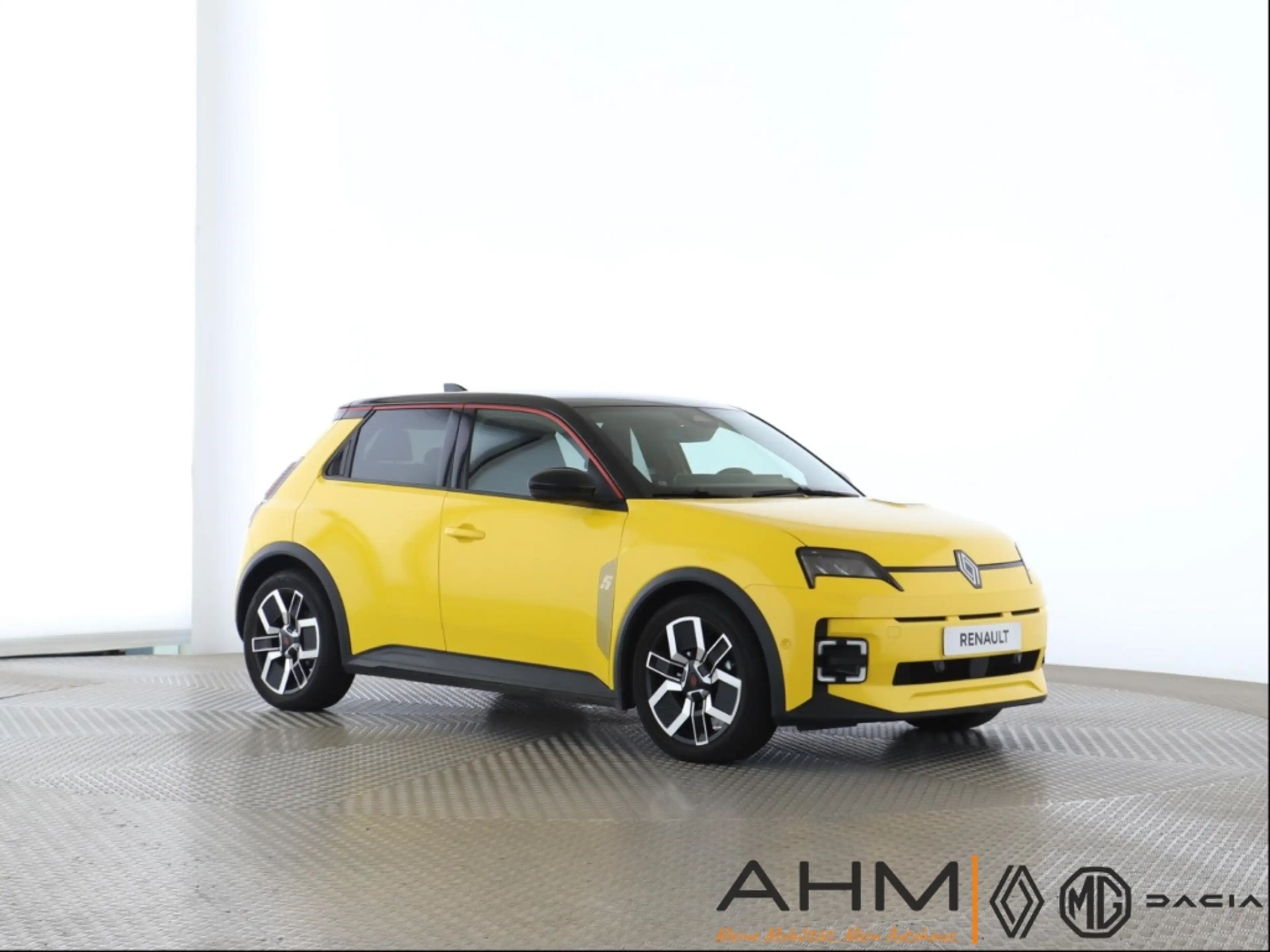 Renault R 5 Electric 120 Urban Range Techno — photo 2
