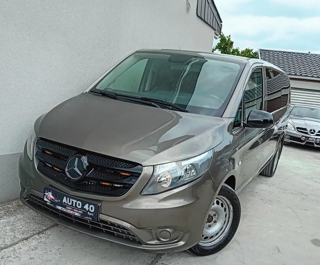 Mercedes-Benz V 220 Vito 4x4 2800kgT Extra long - 119CDI -Utilitaire Maro - 1