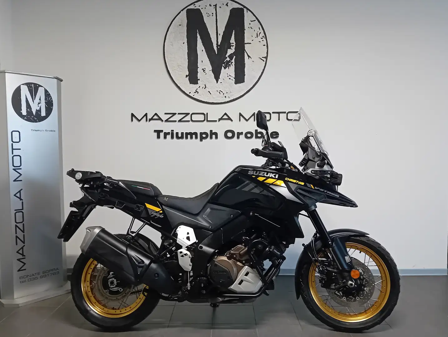 Suzuki V-Strom 1050 XT Negru - 1