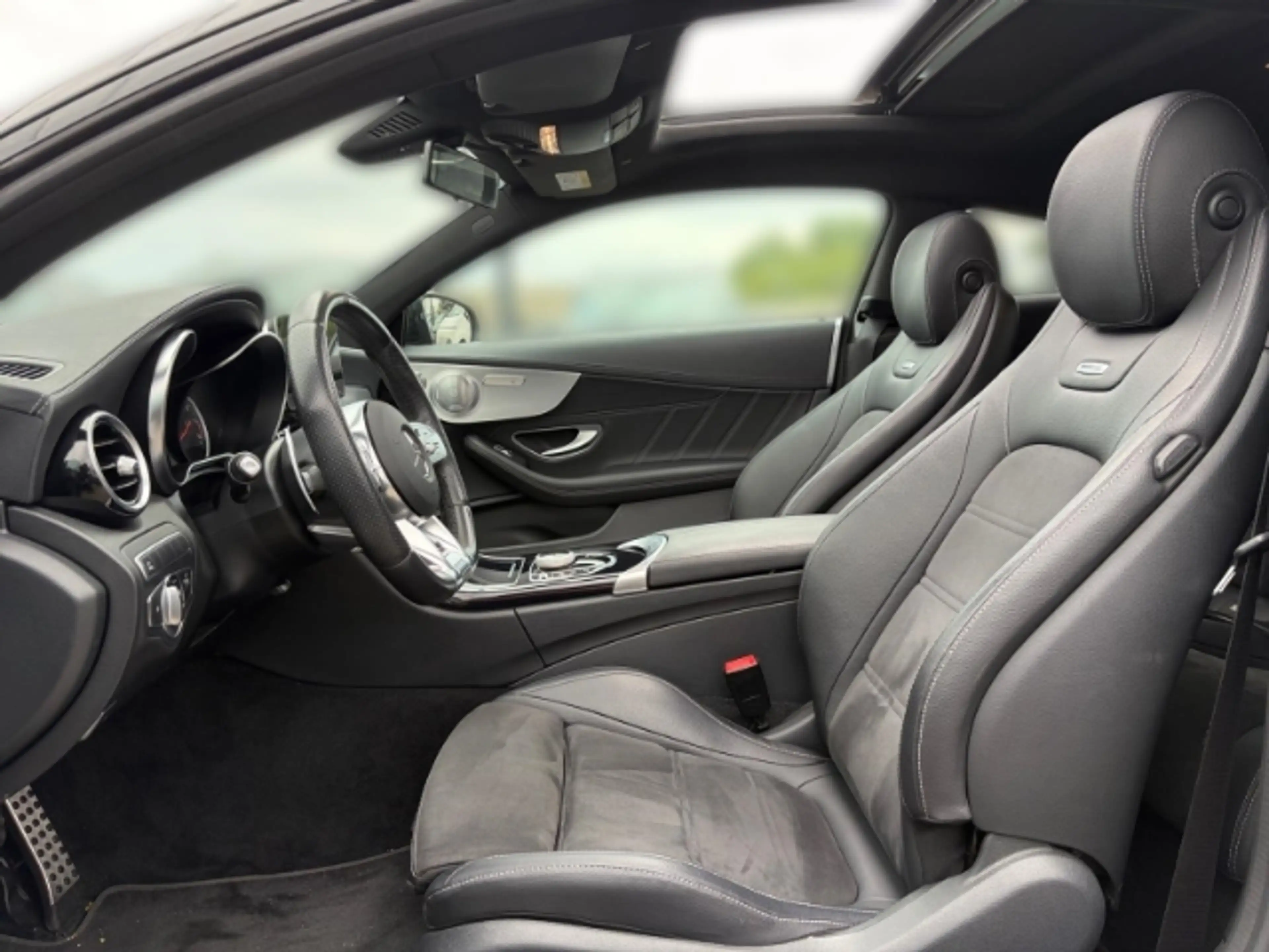 Mercedes-Benz C 63 AMG Coupe Panodach Burmester 19'' LED — photo 7