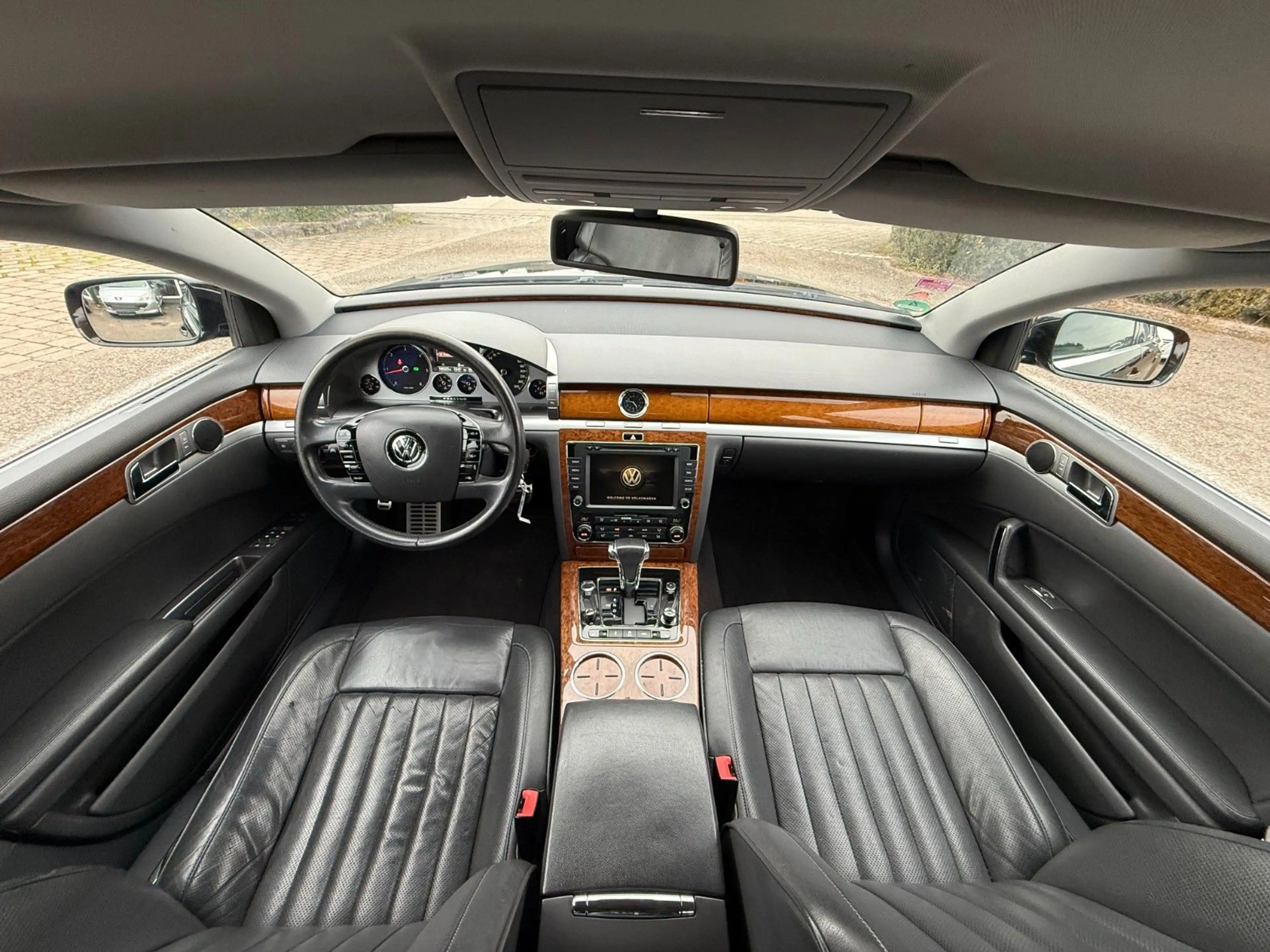 Volkswagen Phaeton V6 TDI 5-Sitzer 4Motion-Leder-Navi-Xenon — photo 12