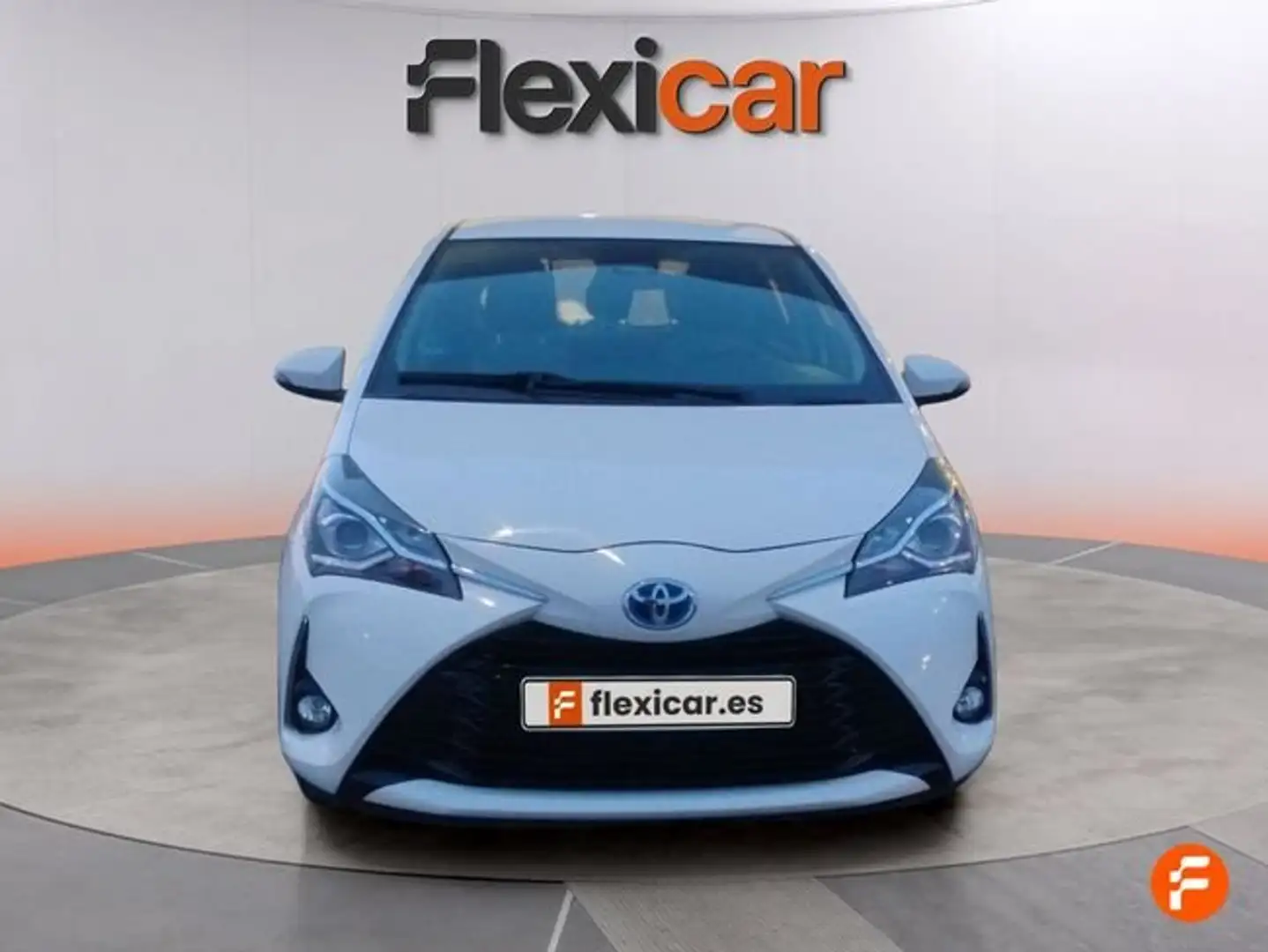 Toyota Yaris 100H 1.5 Active Tech Blanco - 2
