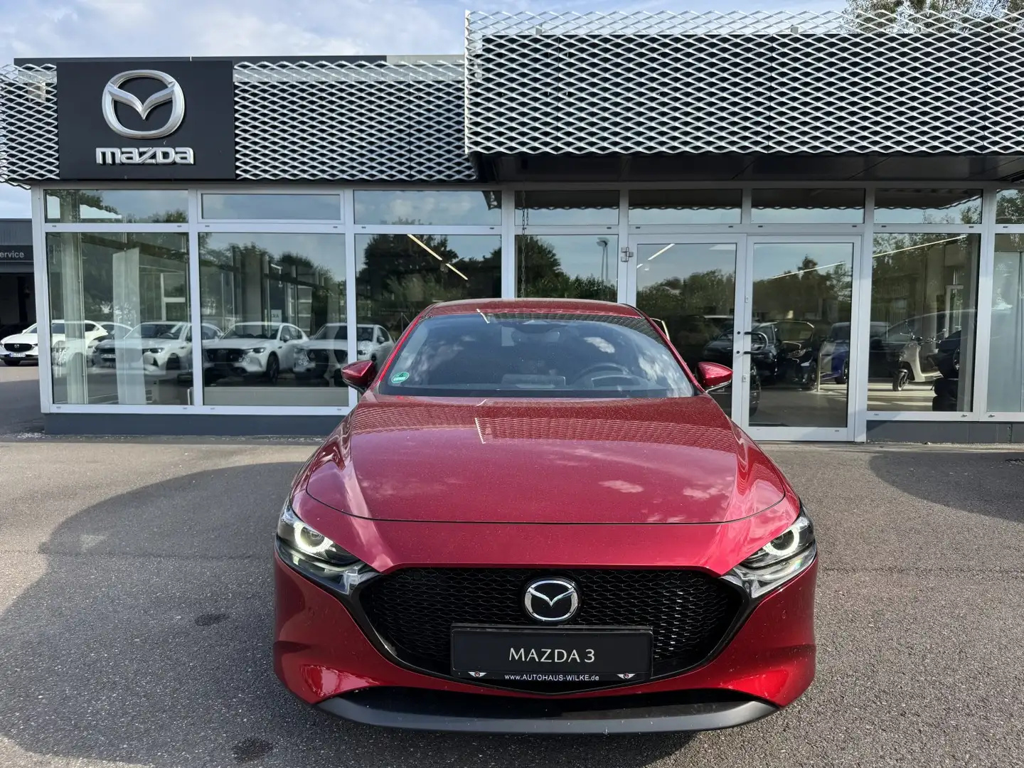 Mazda 3 2,5-Liter e-Skyactiv G 140 Exclusive-Line BOSE /MA Rot - 2