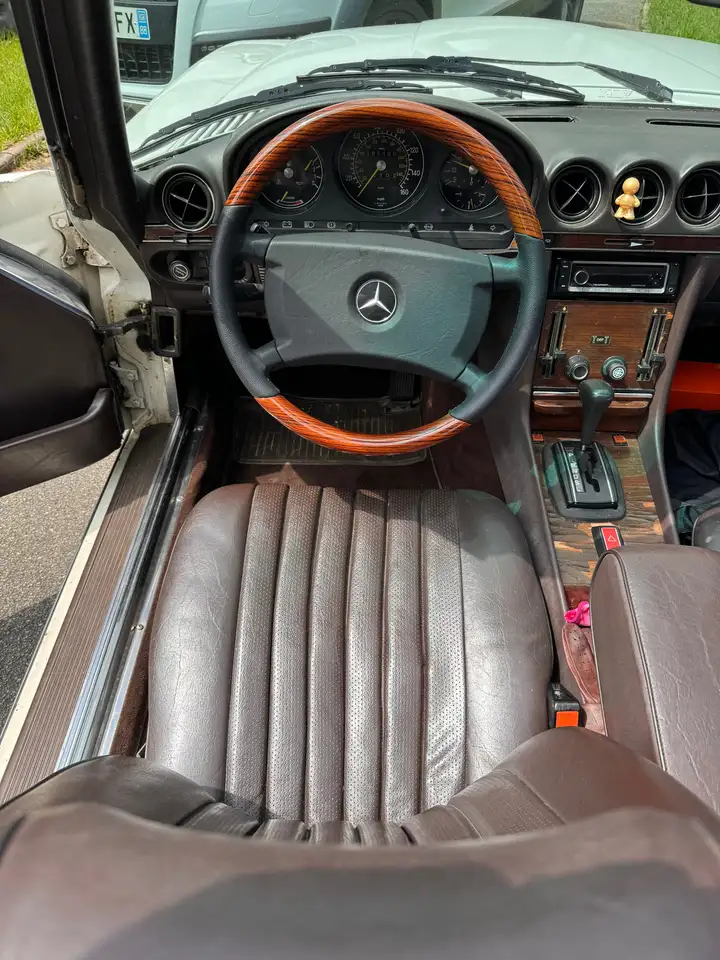 Mercedes-Benz SL 280 R107, foto 12