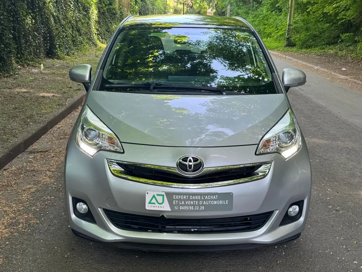 Toyota Verso-S Verso S - ESSENCE - Boite Automatique - Euro 5 Gri - 1