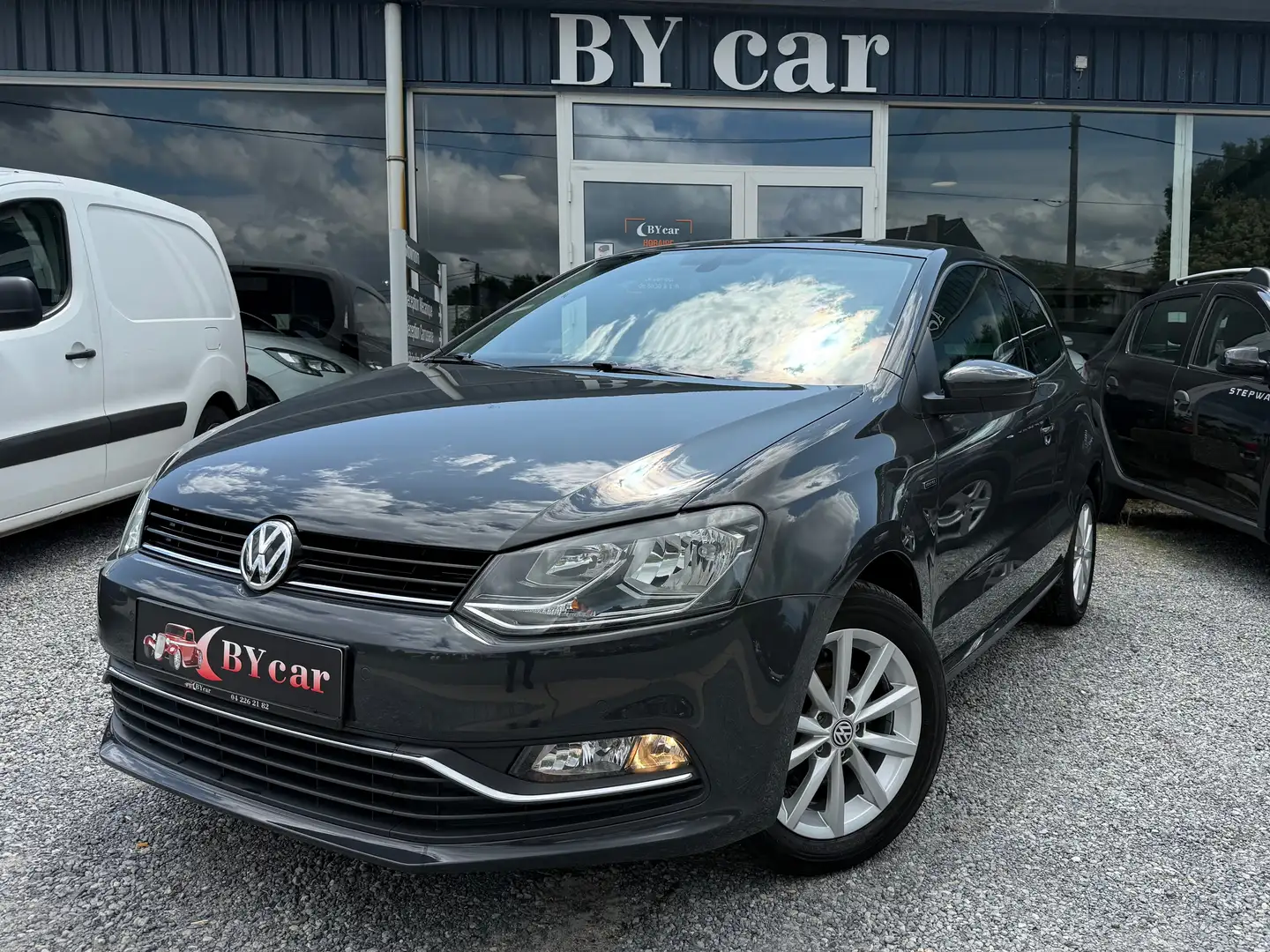 Volkswagen Polo 1.0i *GARANTIE 2 ANS* Gris - 1
