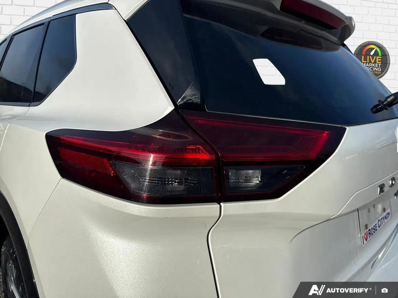 Nissan Rogue снимка Nissan Rogue