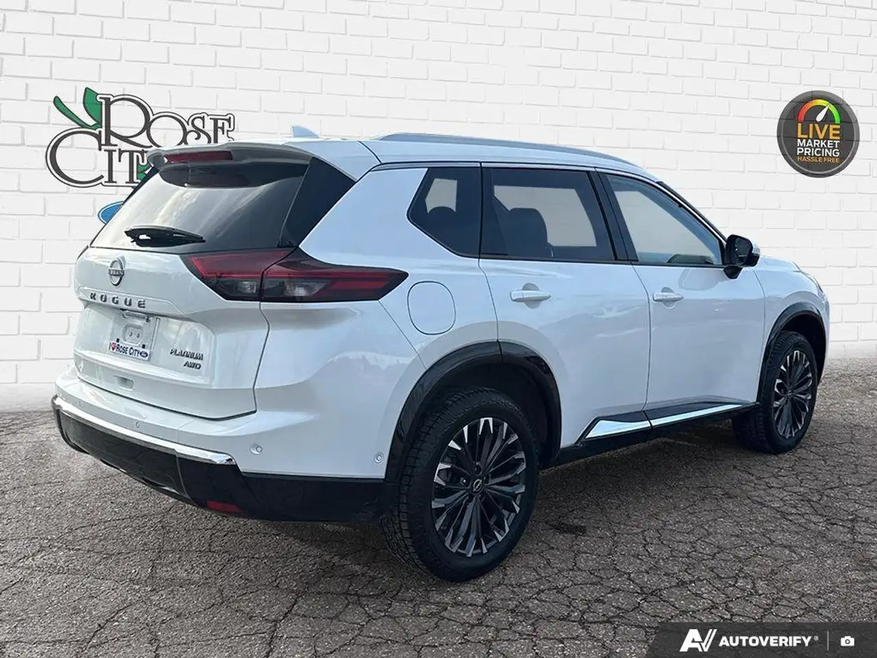 Nissan Rogue снимка Nissan Rogue