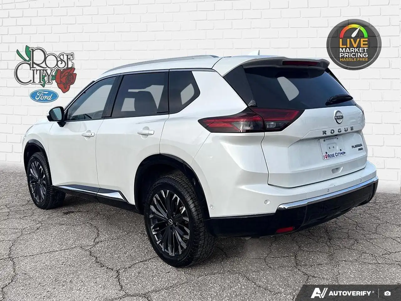 Nissan Rogue снимка Nissan Rogue