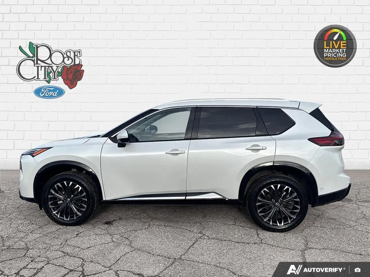 Nissan Rogue снимка Nissan Rogue