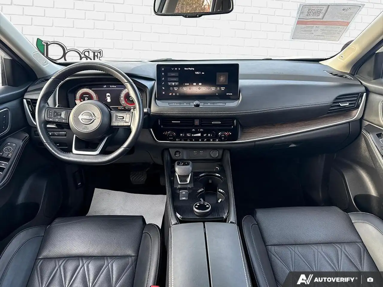 Nissan Rogue снимка Nissan Rogue