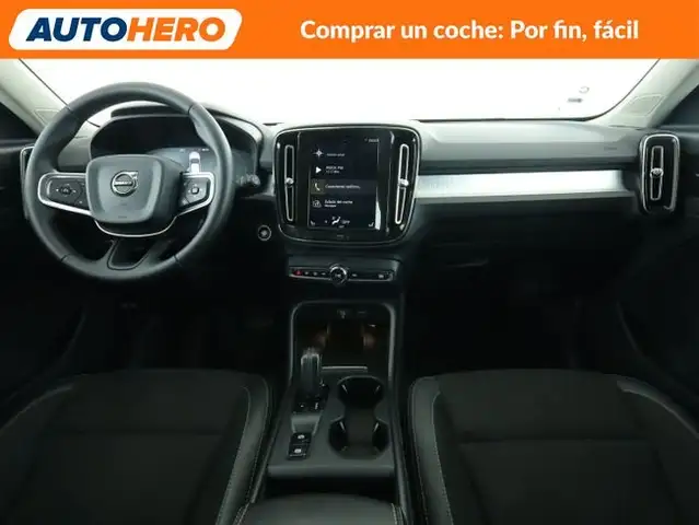 Volvo XC40 view 13