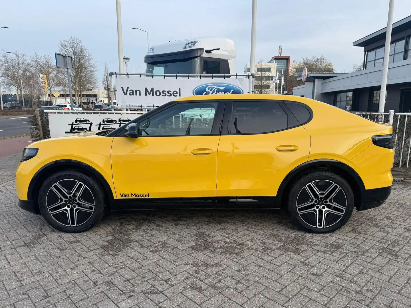 Ford Capri Premium Extended Range RWD 77 kWh | Adaptive Cruis Jaune - 2