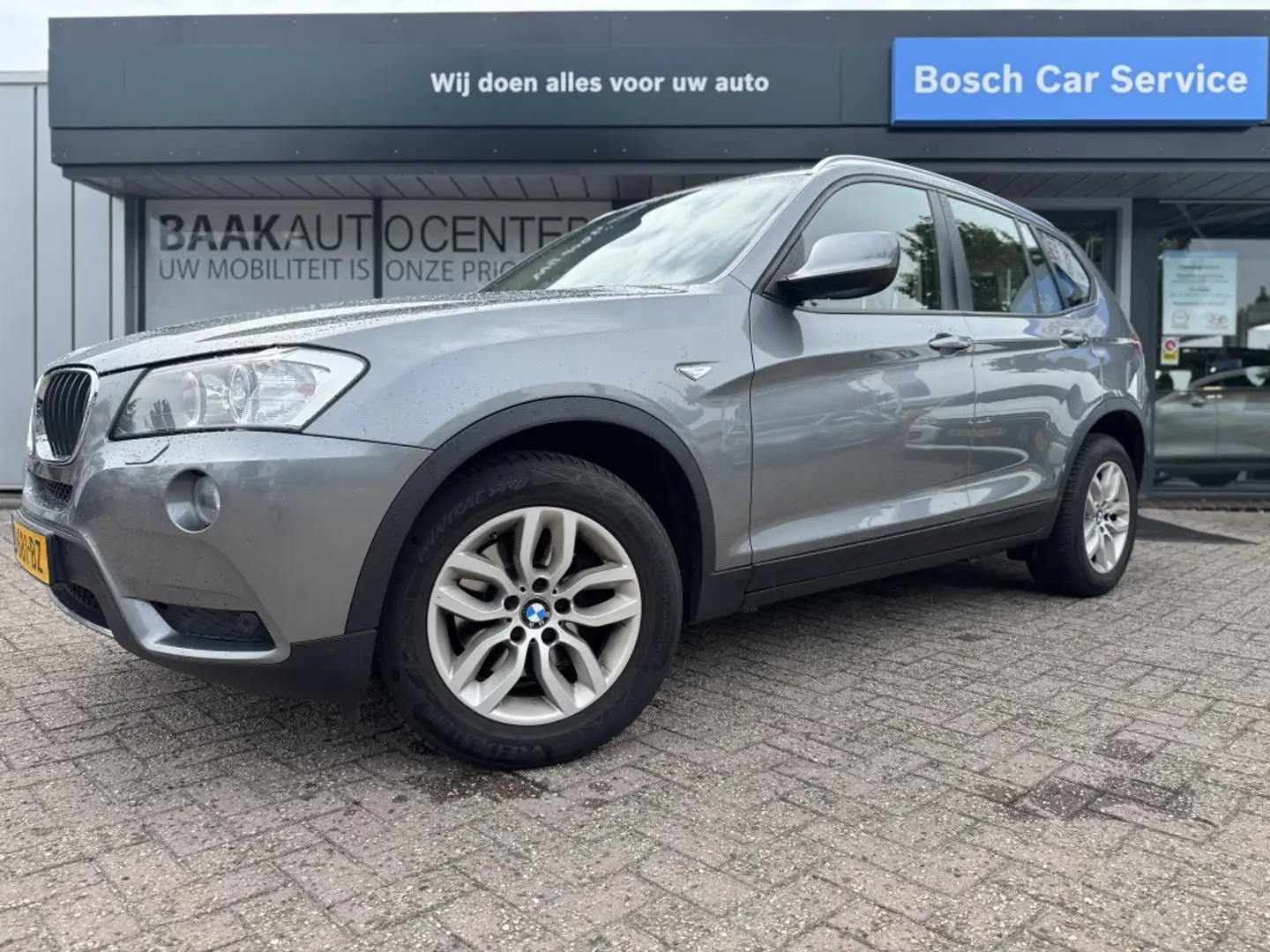 BMW X3 xDrive20i High Executive | Leer | Camera | Keyless Gris - 2