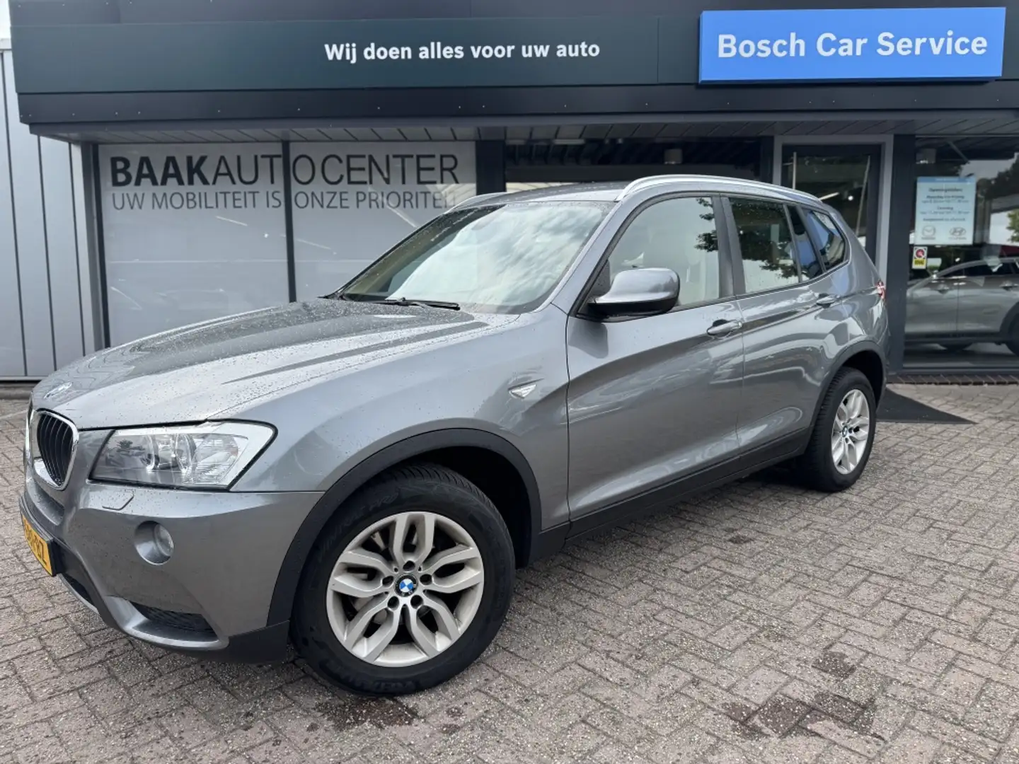 BMW X3 xDrive20i High Executive | Leer | Camera | Keyless Gris - 1