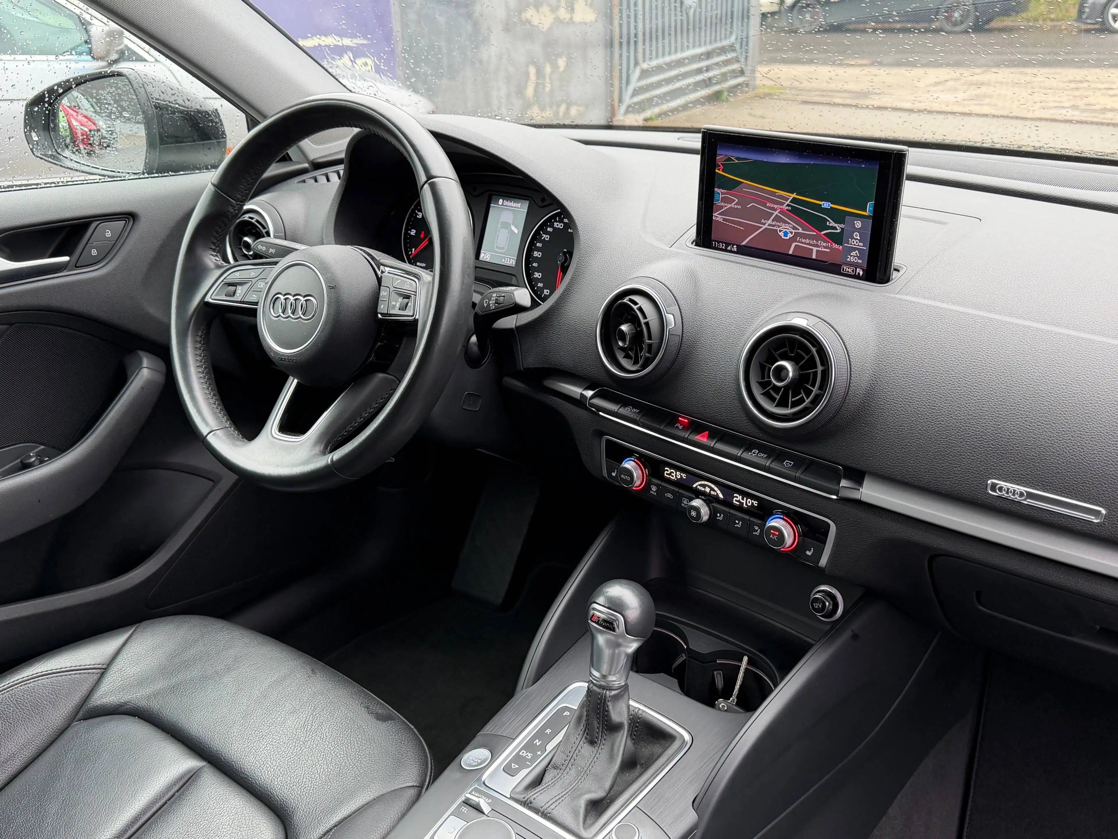 Audi A3 A3 Sportback 35 TFSI/Automatik/Leder/T.Winkel/ZV — photo 15