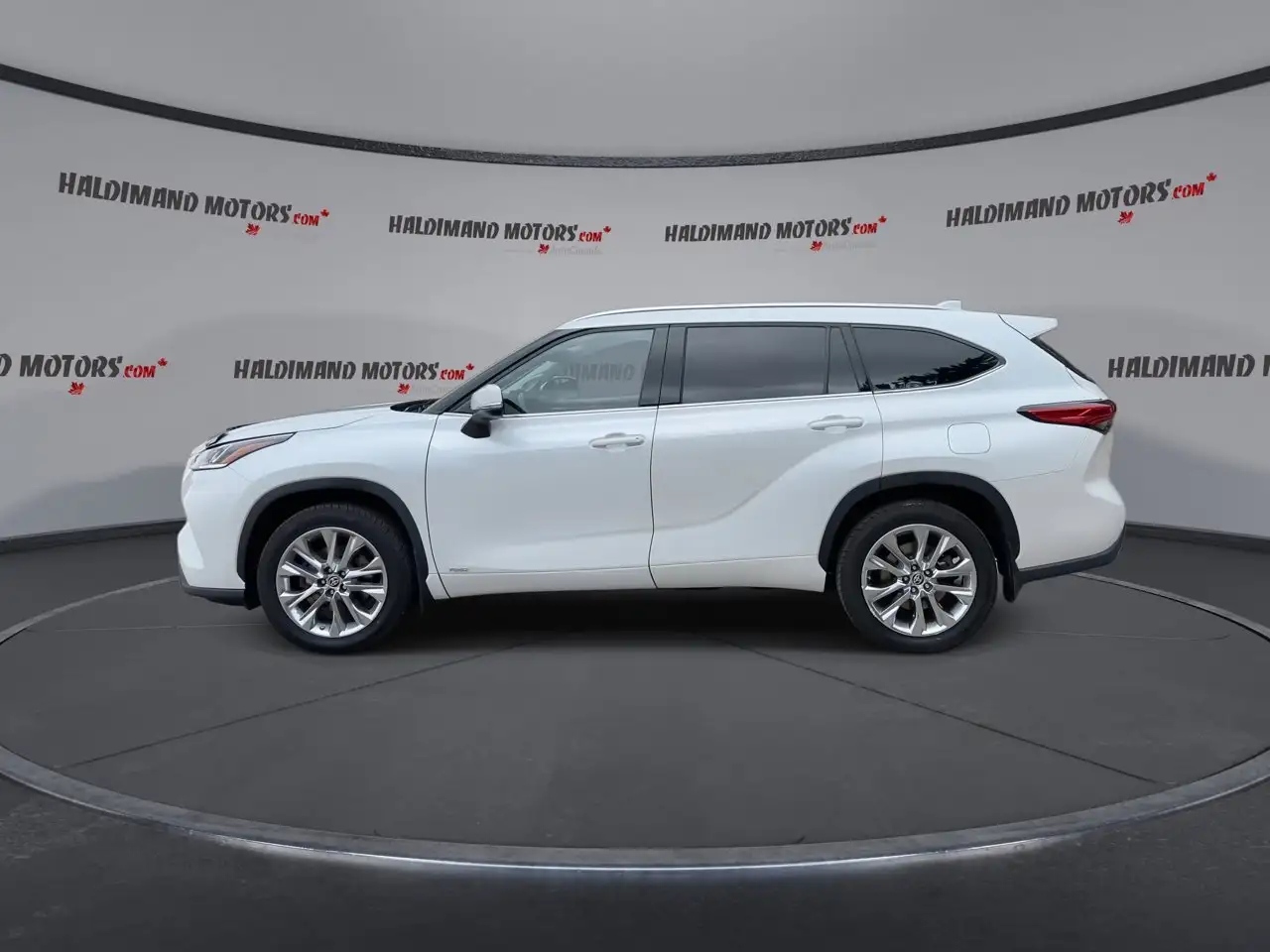 Toyota Highlander снимка Toyota Highlander