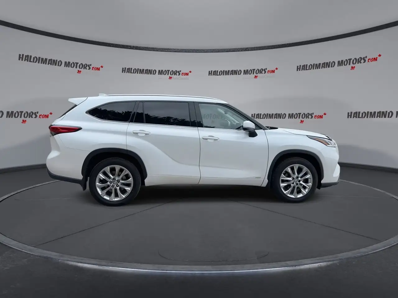 Toyota Highlander снимка Toyota Highlander