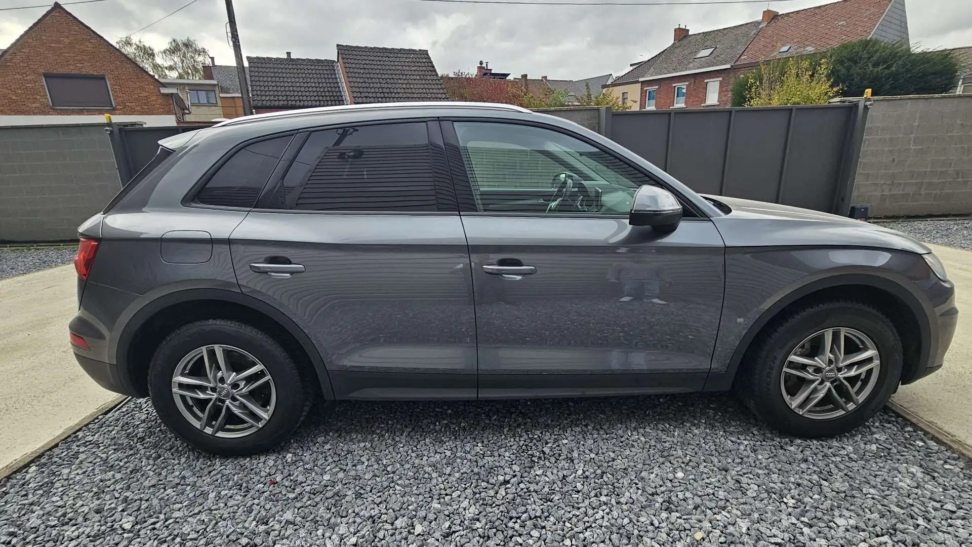 Audi Q5 35 TDi S tronic Gris - 2