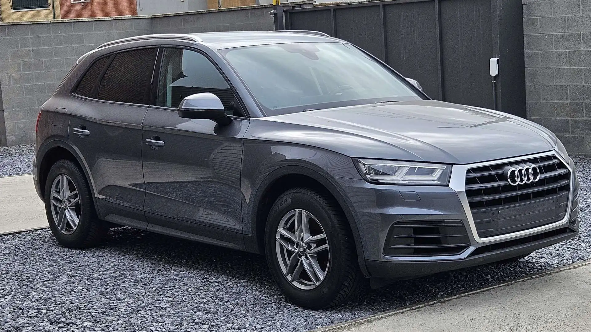 Audi Q5 35 TDi S tronic Gris - 1