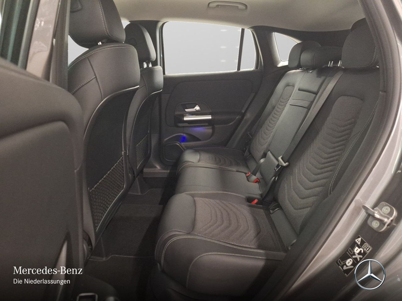 Mercedes-Benz GLA 200 PROGRESSIVE+360°+LED+TOTW+KEYLESS+7G — photo 12