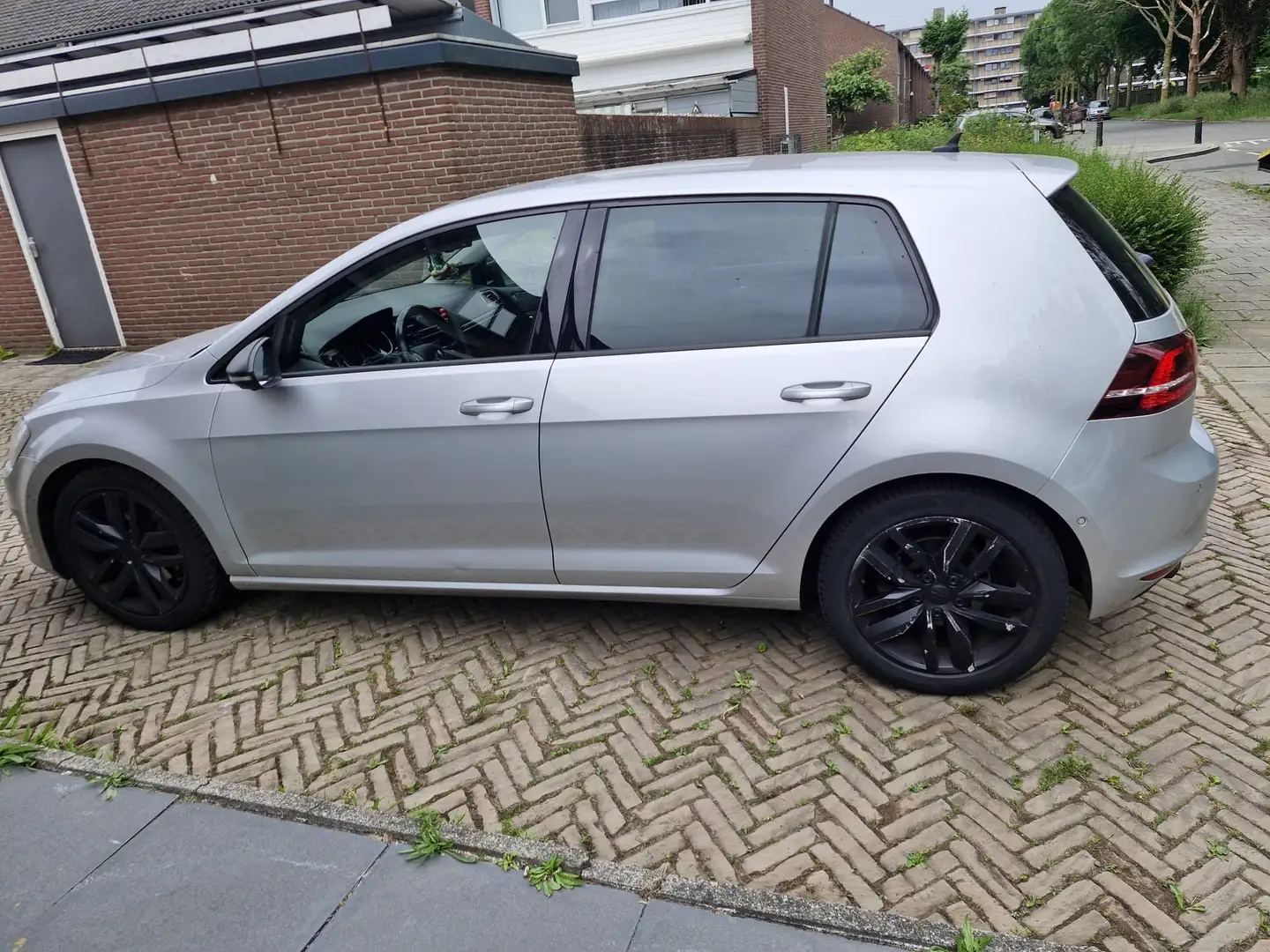 Volkswagen Golf 1.4 TSI Highline Grijs - 2