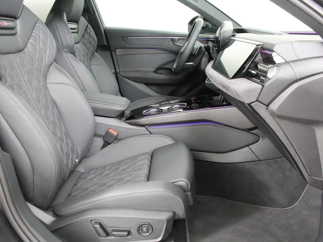 Audi A6 e-hybrid quattro 270 kW, миниатюра 13